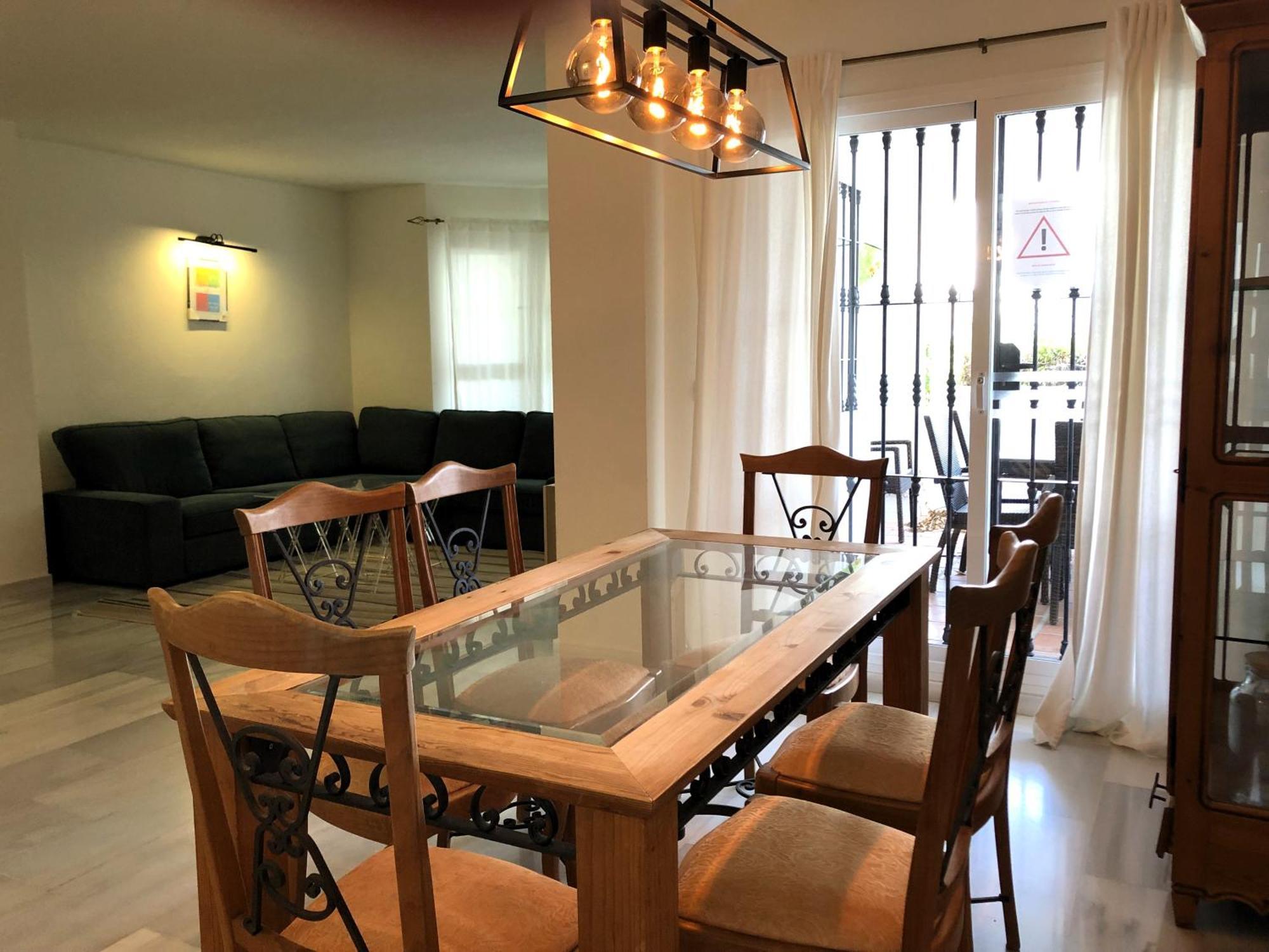 Apartamentos y casas SERINAMAR- Banús, Marbella Habitación foto