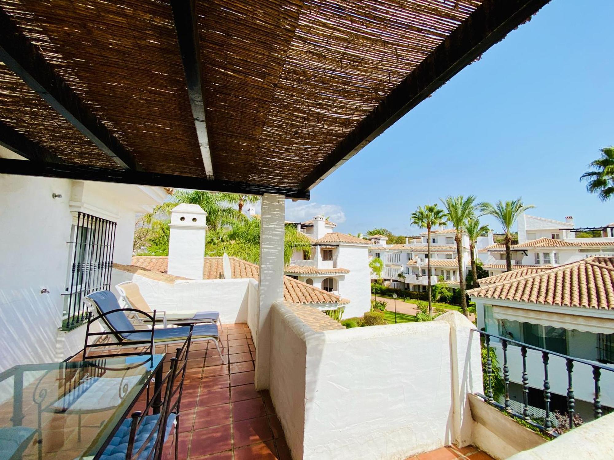 Apartamentos y casas SERINAMAR- Banús, Marbella Habitación foto