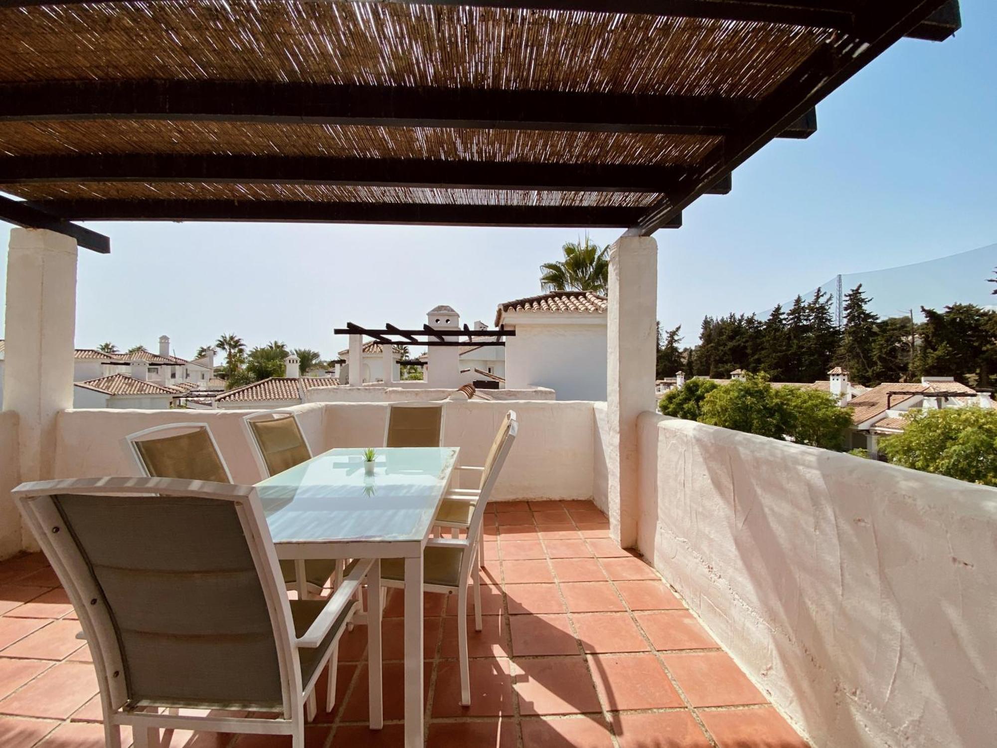 Apartamentos y casas SERINAMAR- Banús, Marbella Habitación foto
