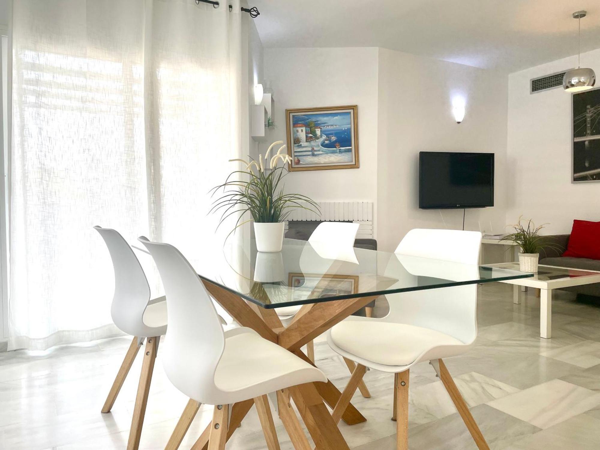 Apartamentos y casas SERINAMAR- Banús, Marbella Habitación foto