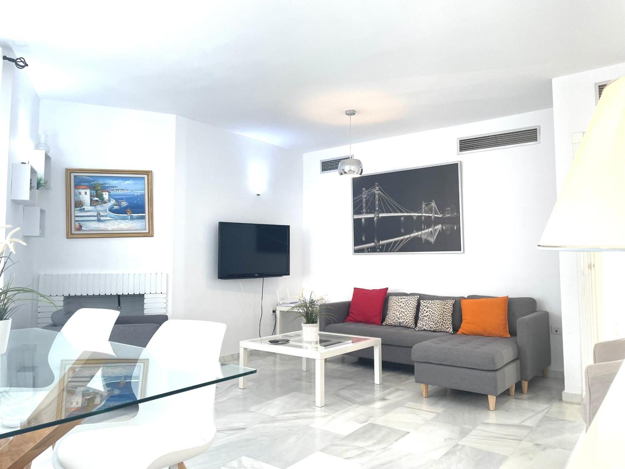 Apartamentos y casas SERINAMAR- Banús, Marbella Habitación foto