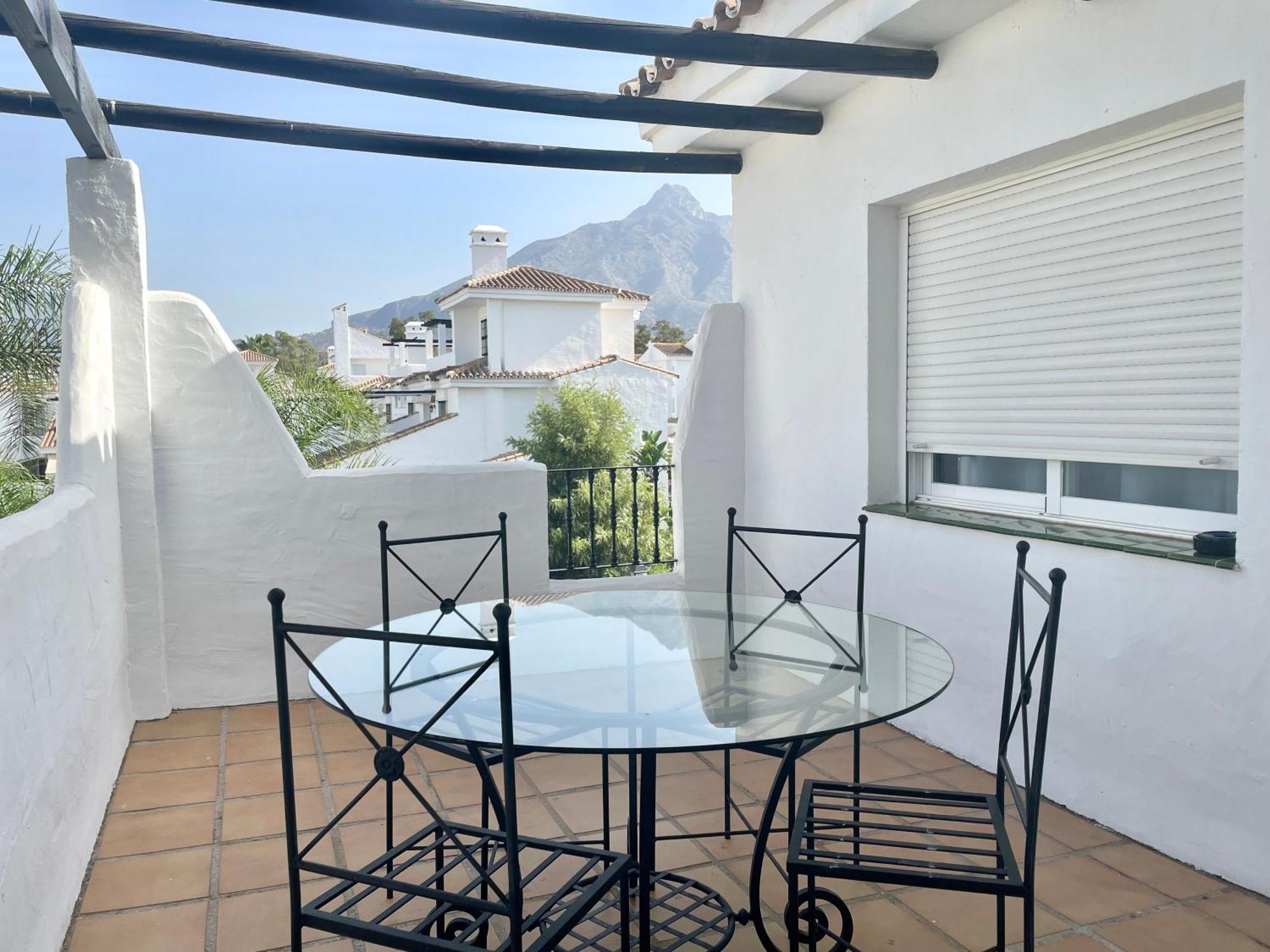 Apartamentos y casas SERINAMAR- Banús, Marbella Habitación foto